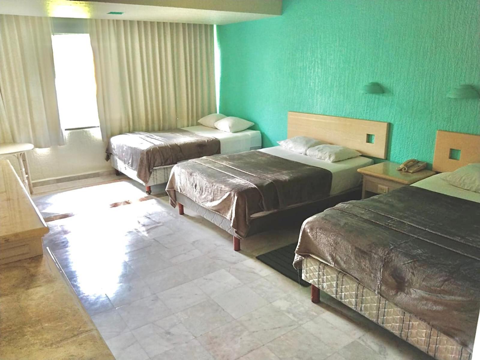 Condo In Ocean Front Resort Cancun Room photo